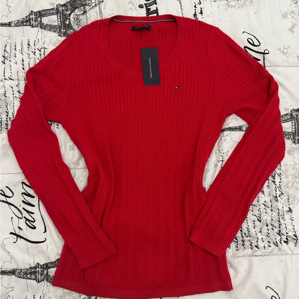 Tommy Hillfiger red cable knit sweater. Medium. Class preppy Pullover. New